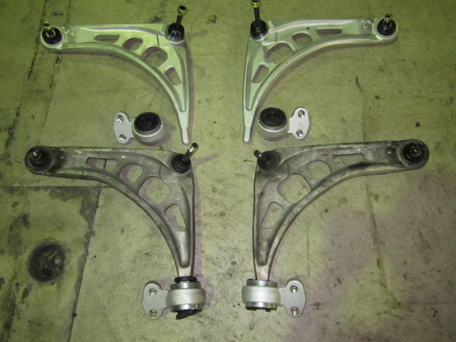 【中古BMW情報】3シリーズ E46 320i ハンドル切るとギーギー音 »車の町医者 Dr.BMW