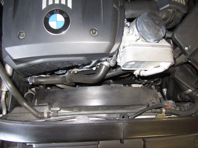 E90 3シリーズ320i Mスポ外し ラジエター＆電動ファン メ下げ！