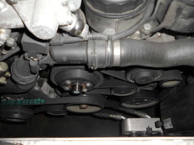 中古BMW情報】３シリーズ Ｅ４６ ３２０ｉＭスポーツ ファンベルトテンショナー交換 »車の町医者 Dr.BMW